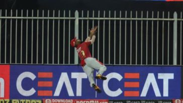 Watch: KXIP's Nicholas Pooran pulls off a stunning effort to save a six against RR: IPL 2020