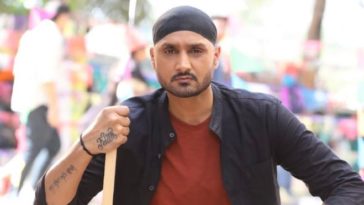 Harbhajan Singh issues 'heartfelt apology' to fans after posting image of militant
