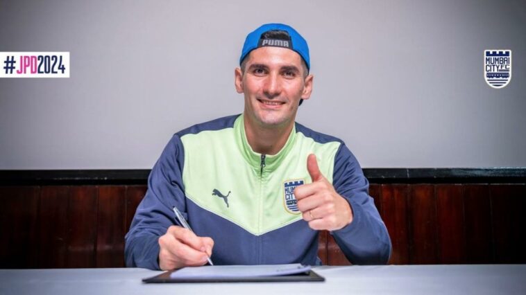 ISL 2023-24: Jorge Pereyra Díaz signs one year contract extension with Mumbai City FC