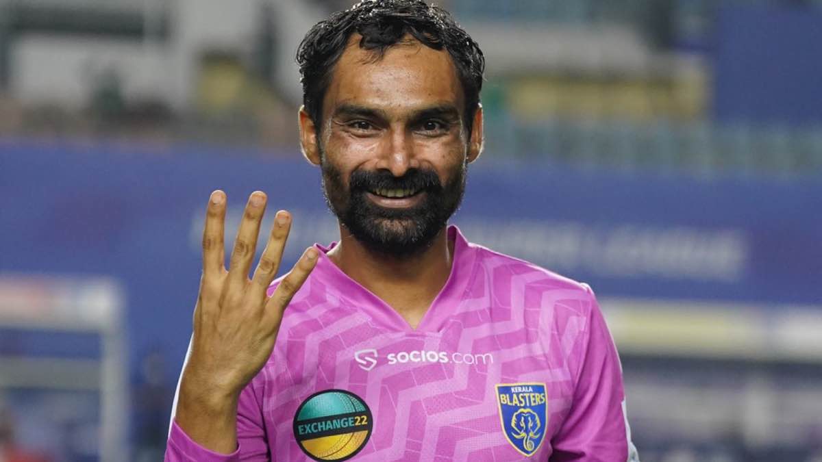 Read more about the article ISL 2023-24: Karanjit Singh signs 1-year contract extension with Kerala Blasters FC